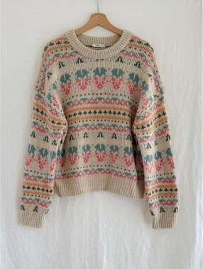 CLOSED - SIZE M
